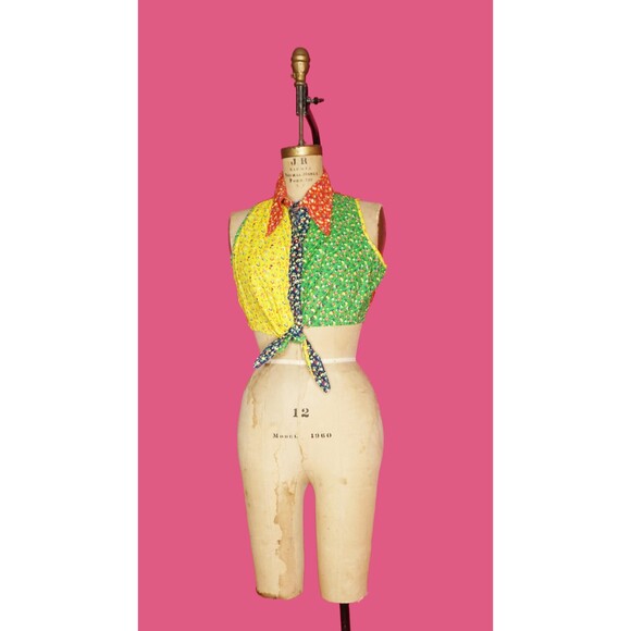 1960s-1970s SEARS JR. BAZAAR Split Color Block. Floral Crop Top W/Front Tie S-M - Picture 2 of 8